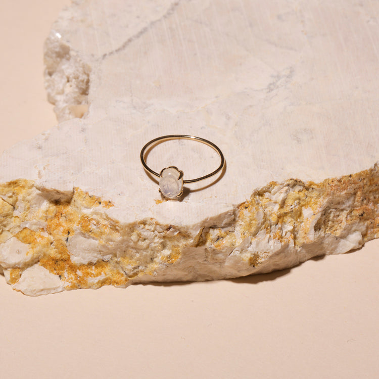 Stone and Strand 10K Yellow Gold Moonstone Oval Cabochon Fine Ring Editorial Image