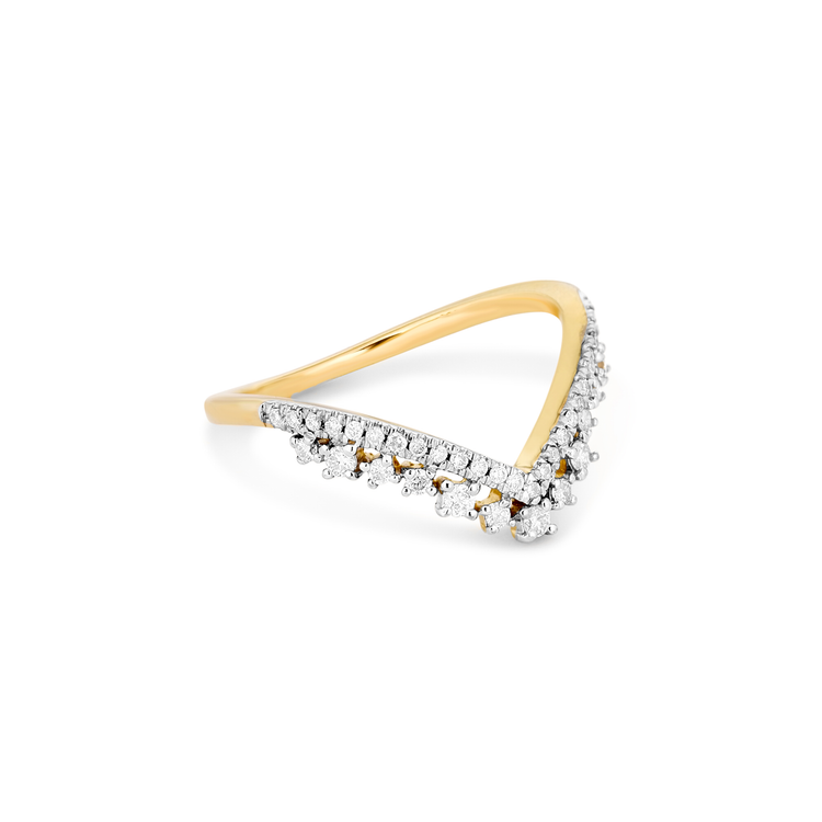 Pave Diamond Curve Band