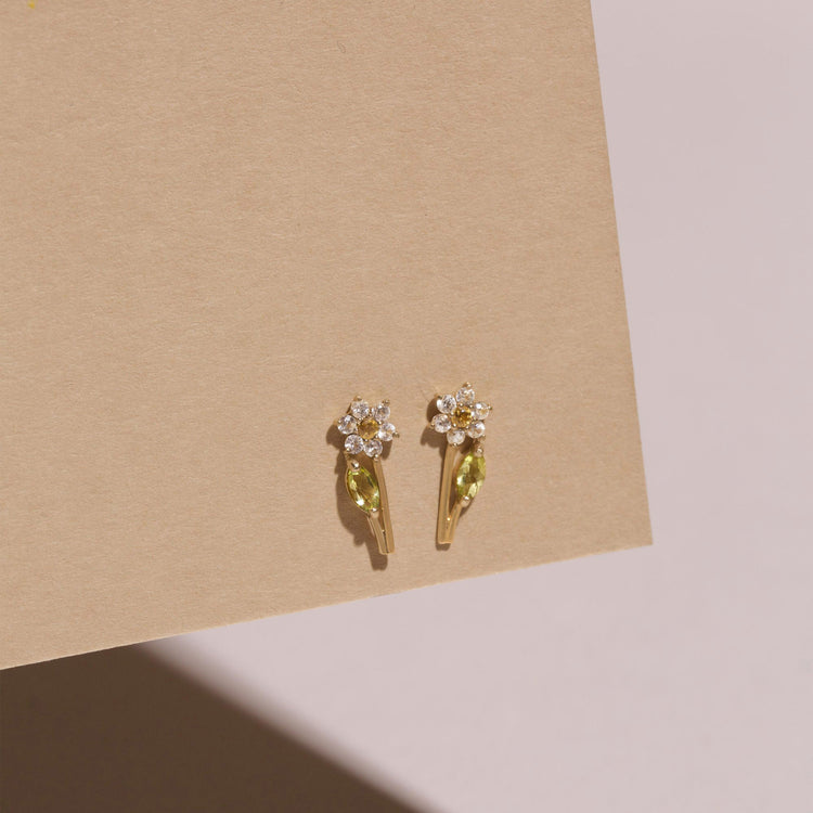 Stone and Strand 14K Yellow Gold Pick A Daisy Gemstone Studs Editorial Image