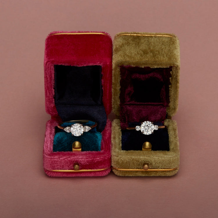 Stone and Strand 14K The Amanda Ring In Yellow Gold Editorial Image