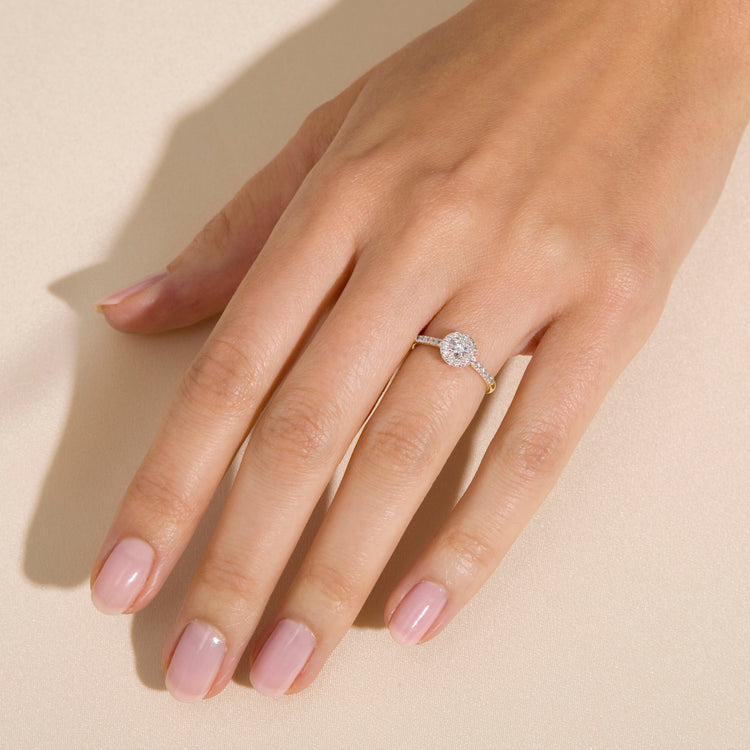 Image of 10K Yellow Gold The Katharine Diamond Ring on Models Hand