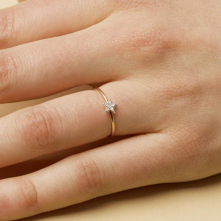 Engagement ring tiny diamond Clearance