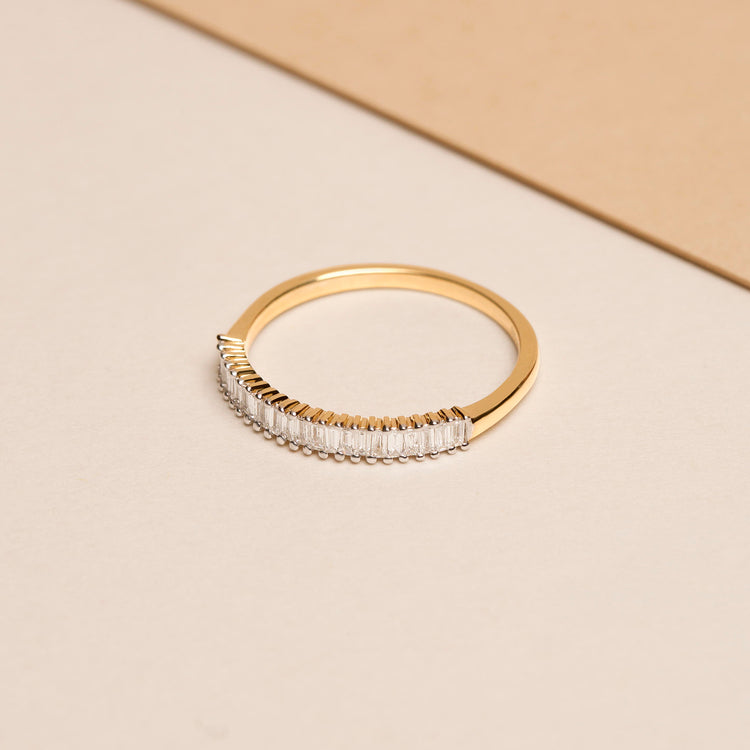 Stone and Strand 10K Yellow Gold Up And Down Baguette Diamond Line Band Editorial Image