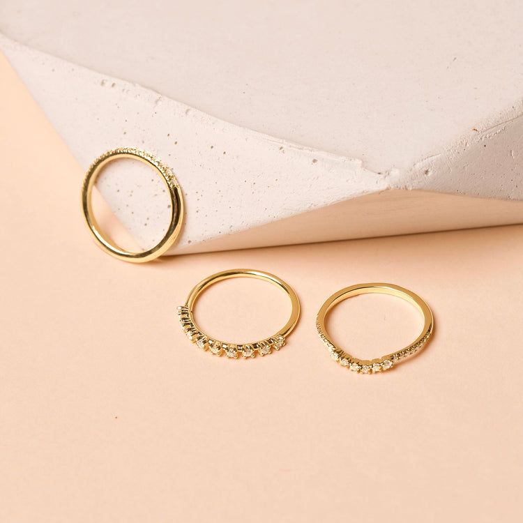 White Gold Bold Diamond Pave Curve Band
