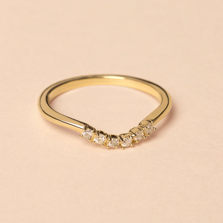 Bold Six Diamond Curve Band